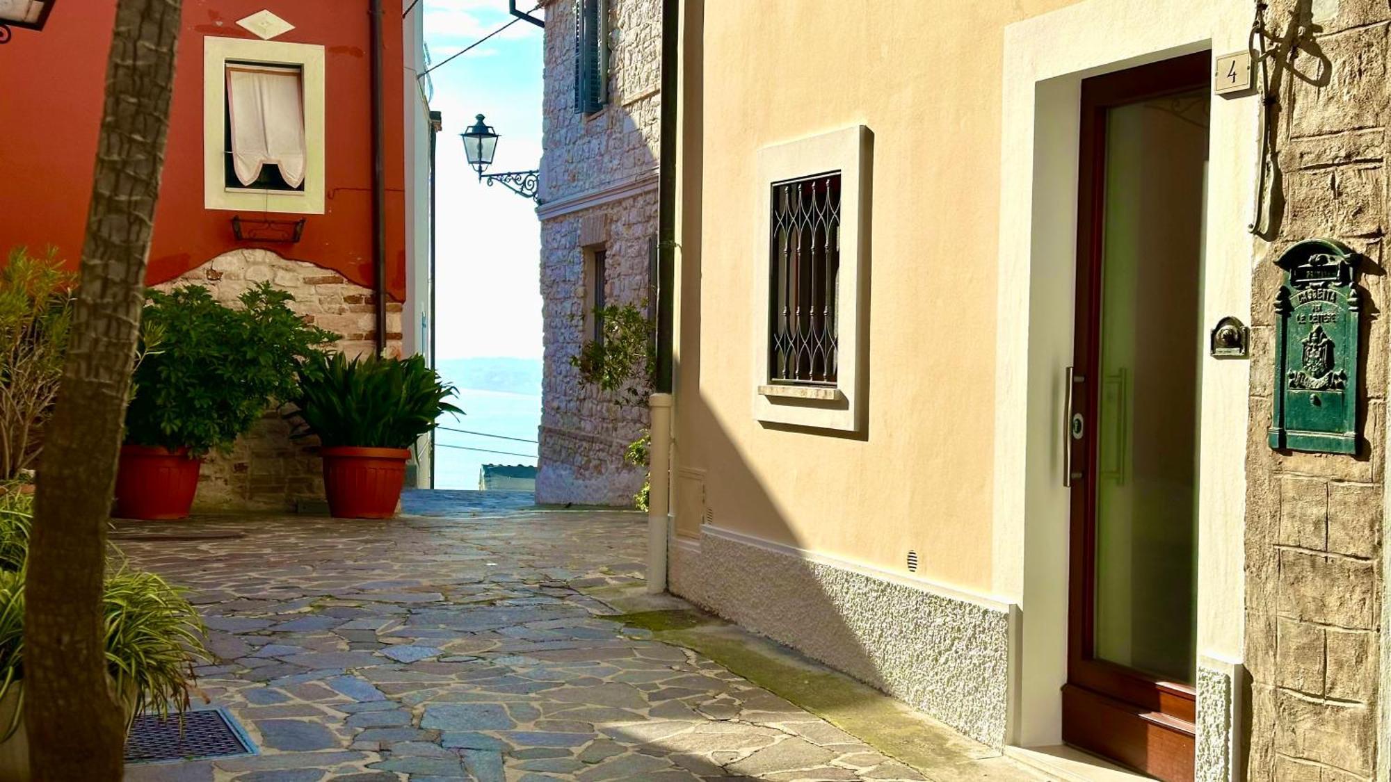 Apartment Casa Dell'artista - Numana, Meravigliosa Casetta Cielo-terra *